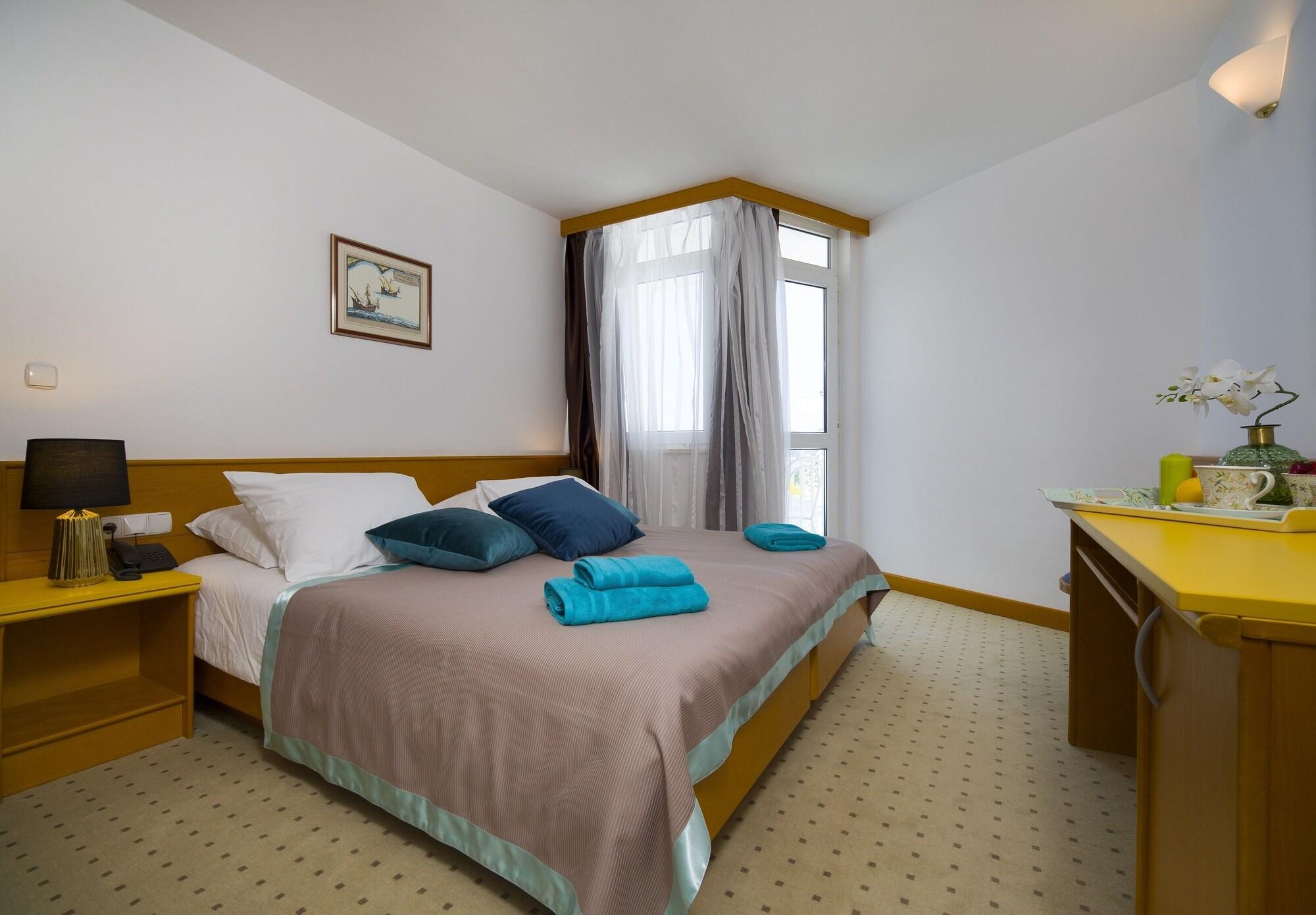 Hotel Labineca グラダツ エクステリア 写真